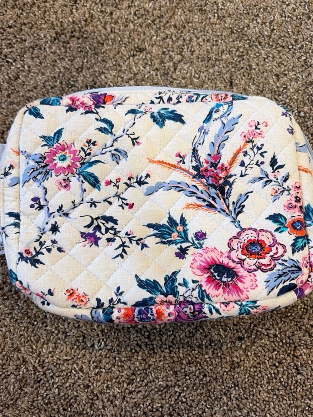 Vera Bradley Quilted RETIRED Magnifique Floral pouch